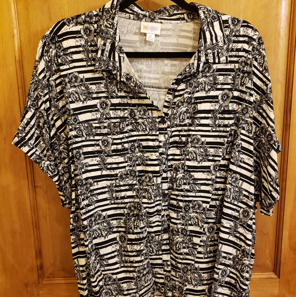 Lularoe Amy- XL